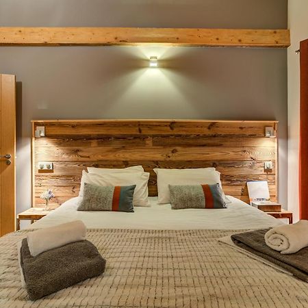 Chalet Rubicon เลอุชส์ ภายนอก รูปภาพ
